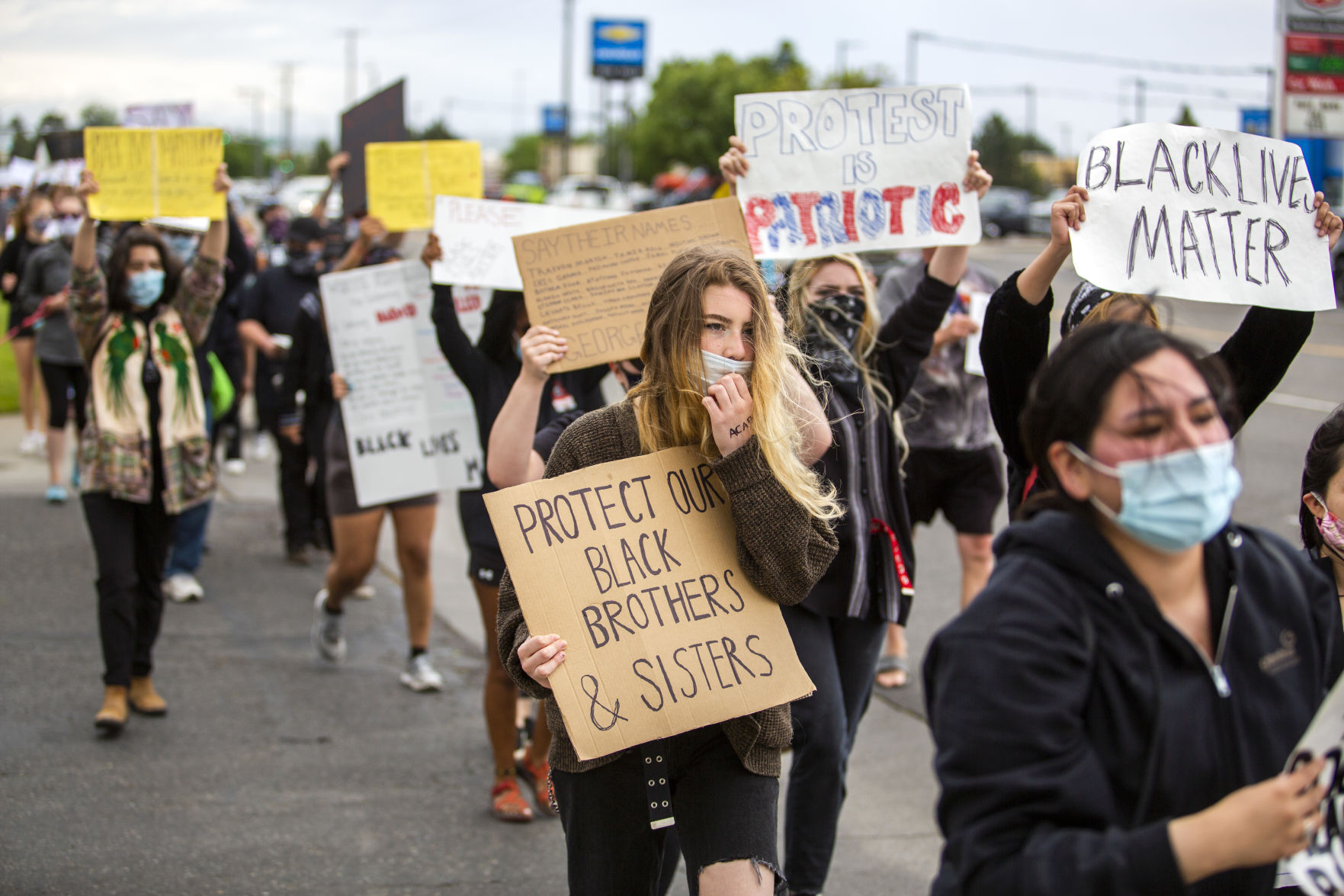 Citizens gather to protest police brutality